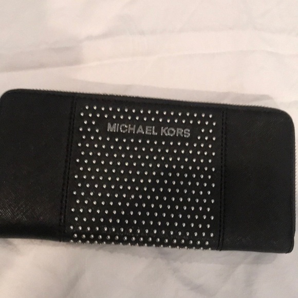 Michael Kors wallet - Picture 2 of 5